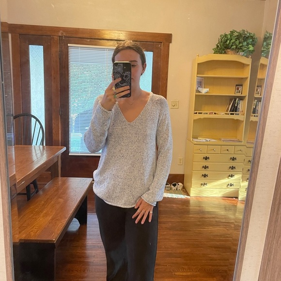 Blue H&M sweater - Picture 4 of 4